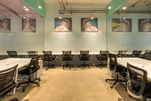 1 Person Coworking Desk
