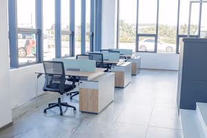 7 Person Coworking Desk