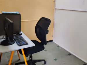 1 Person Coworking Desk