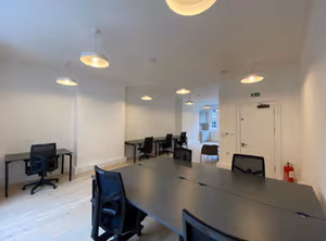 10 Person Private Office