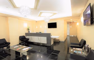 7 Person Private Office