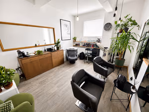 4 Person Private Office