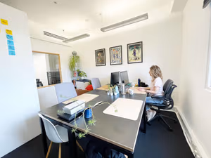 4 Person Private Office