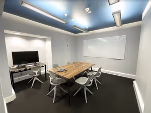 1 Person Private Office