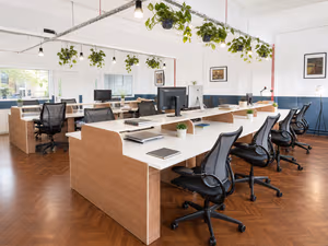 7 Person Private Office