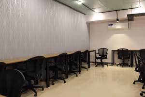 4 Person Coworking Desk