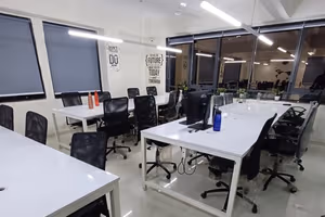 5 Person Coworking Desk