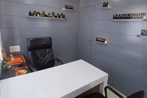 7 Person Coworking Desk