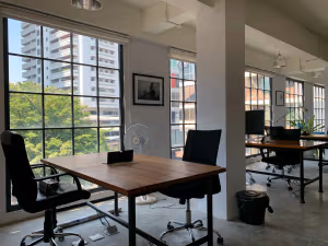 5 Person Private Office