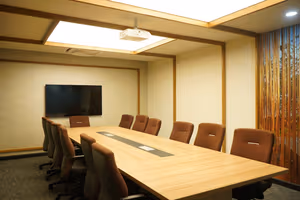 8 Person Private Office