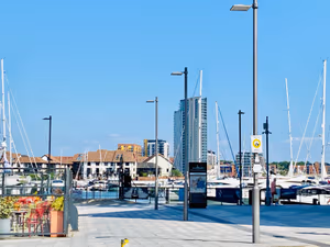 5 Person Private Office