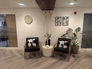 1 Person Private Office