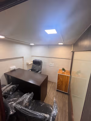 1 Person Coworking Desk