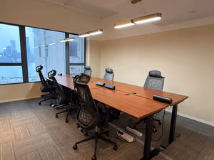 9 Person Private Office