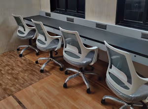 1 Person Coworking Desk