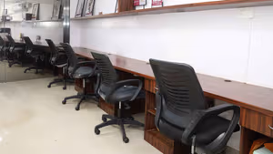 10 Person Private Office