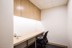 5 Person Private Office