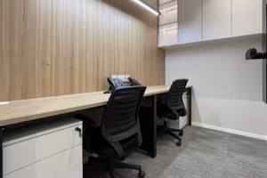 10 Person Private Office