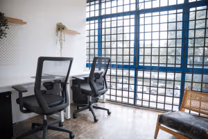 4 Person Private Office