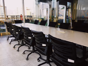 5 Person Private Office