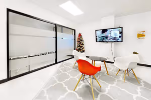 1 Person Shared Office