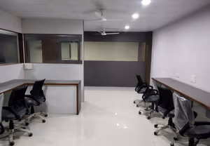 400 Person Private Office