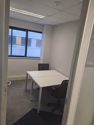 9 Person Private Office