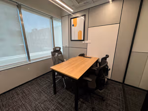 100 Person Private Office