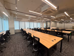 250 Person Private Office