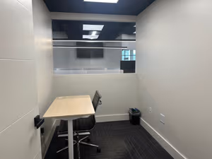 1 Person Private Office