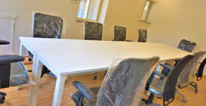 150 Person Private Office