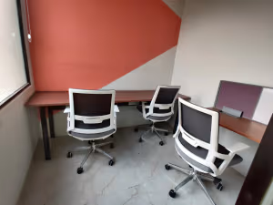 4 Person Coworking Desk