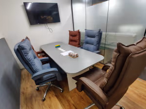 1 Person Coworking Desk