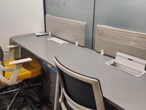 4 Person Coworking Desk