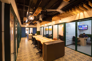 4 Person Coworking Desk