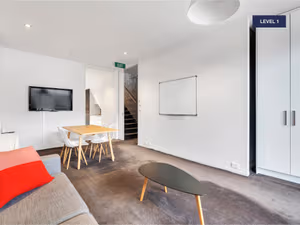 7 Person Private Office