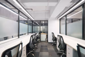 5 Person Coworking Desk