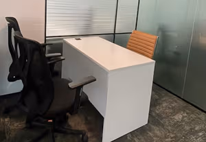 1 Person Coworking Desk