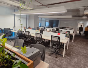 5 Person Coworking Desk