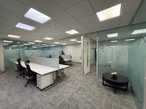 9 Person Private Office
