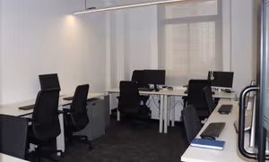 5 Person Coworking Desk