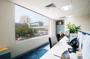 10 Person Coworking Desk