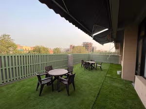 250 Person Private Office