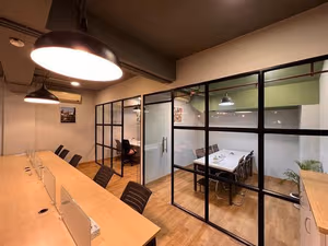 100 Person Private Office