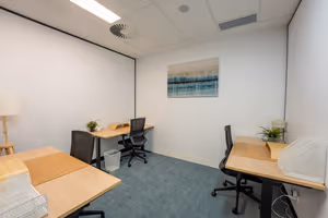 7 Person Private Office