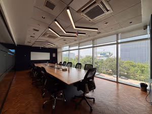 10 Person Coworking Desk
