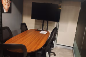 9 Person Private Office