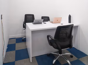 4 Person Coworking Desk