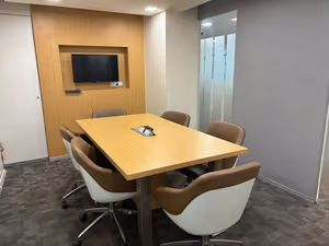 3 Person Private Office