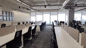 40 Person Private Office